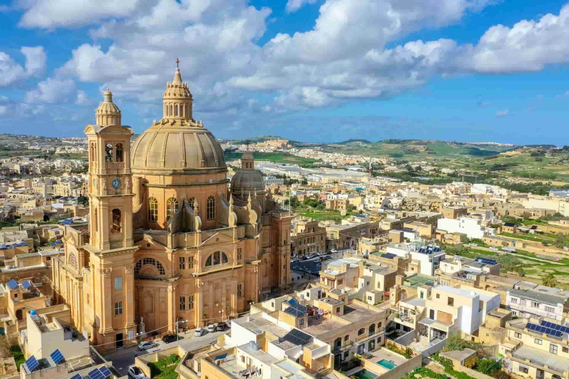 Bật mí] những lý do khiến Malta là điểm đến đầu tư định cư hấp dẫn cho người nước ngoài - Portico and Bridge