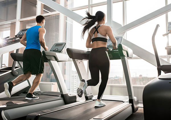Máy chạy bộ giúp tim khỏe mạnh
